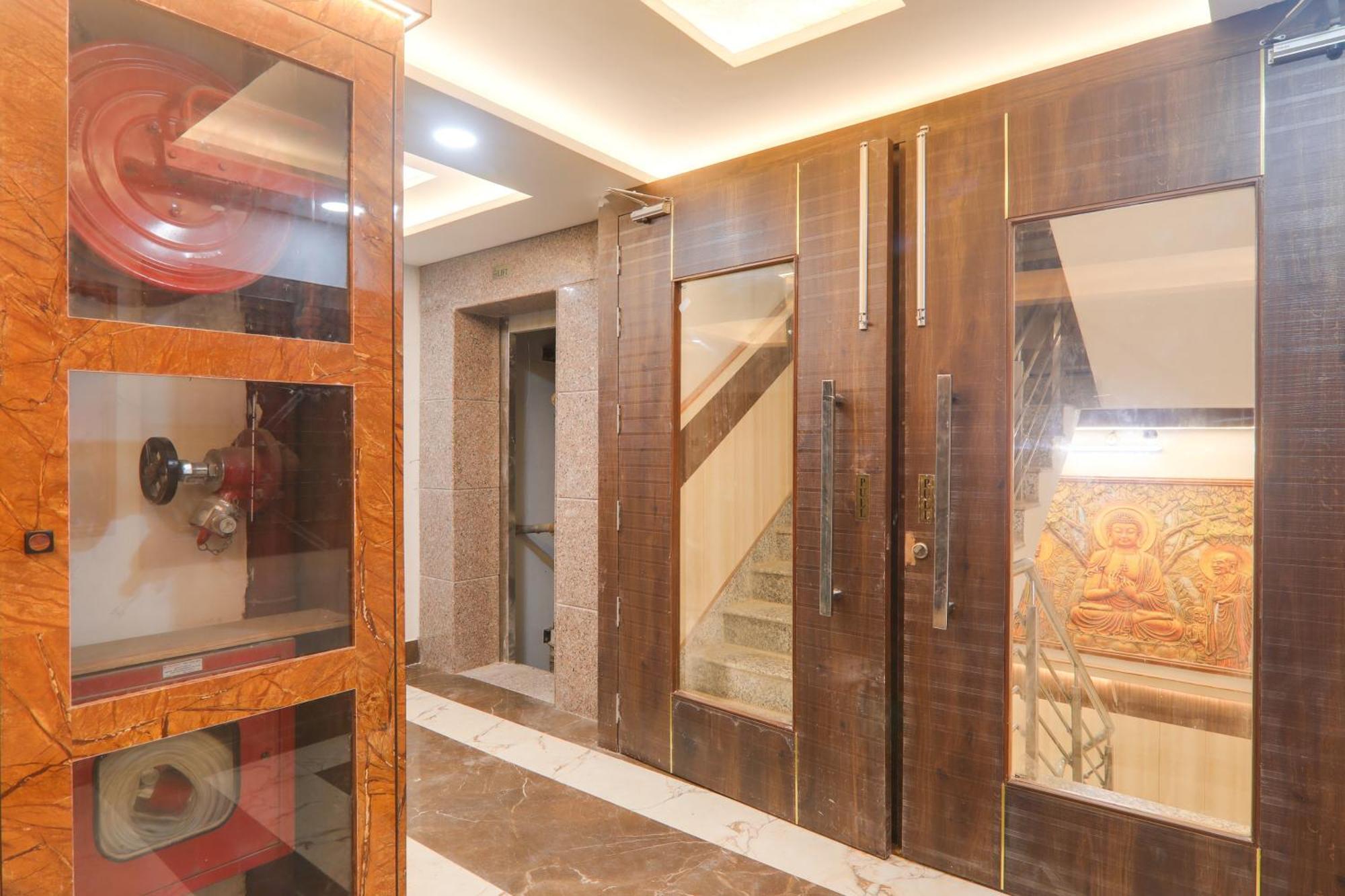 Super Collection O Ghanta Ghar Gorakhpur Extérieur photo
